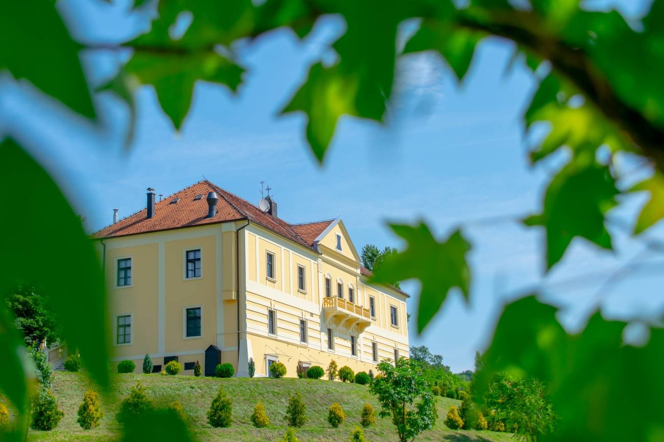 Dvorac Gjalski – hedonistička destinacija u Zagorju koju ne smijete propustiti