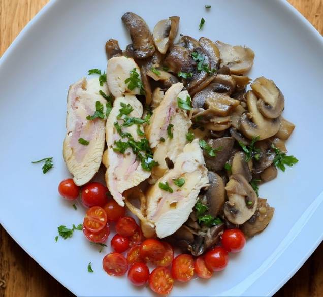 Sočan ručak s piletinom koji izgleda kao iz restorana – gotov je za maksimalno 30 minuta